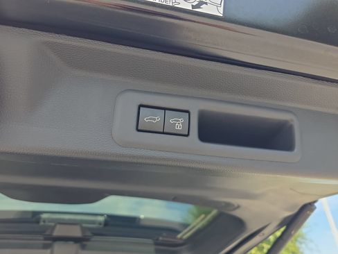 Used 2024 Toyota Sequoia Capstone AWD/4WD image 32