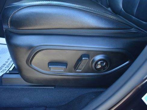 Used 2023 Jeep Grand Cherokee L Limited AWD/4WD image 14