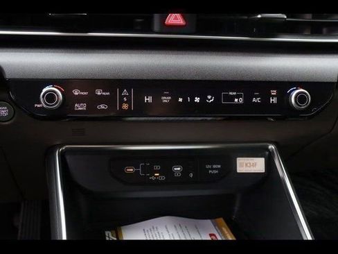 New 2026 Kia Carnival EX image 15