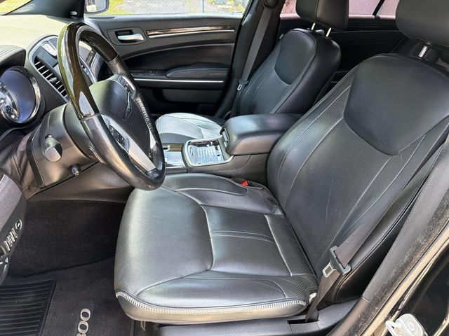 Used 2014 Chrysler 300 C AWD/4WD image 28