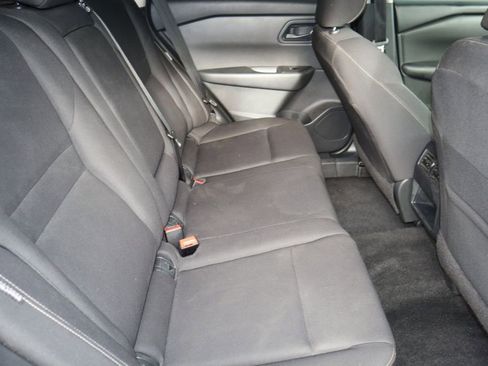 Certified 2024 Nissan Rogue S image 28