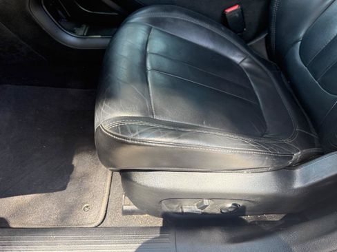 Used 2015 Chrysler 200 C FWD image 22