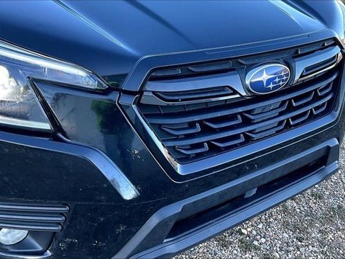 Used 2023 Subaru Forester Premium image 30