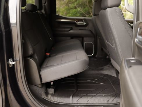 Used 2024 Chevrolet Silverado 1500 LT AWD/4WD image 27