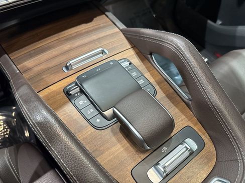 Used 2023 Mercedes-Benz GLS 450 4MATIC w/ AMG Line Exterior image 16