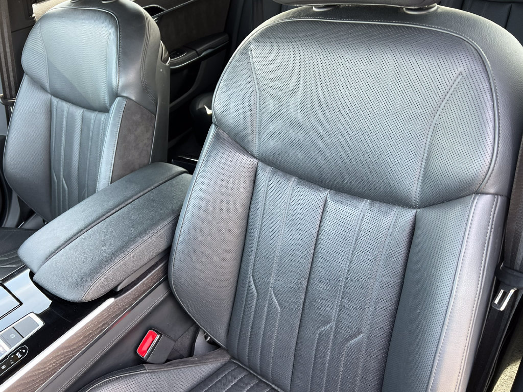 Used 2019 Audi A8 L 3.0T w/ Executive Package AWD/4WD image 16