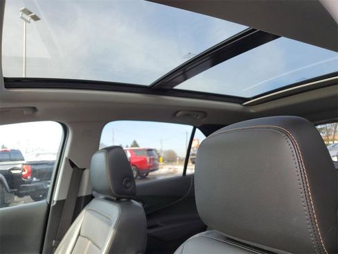 Used 2022 Chevrolet Equinox Premier image 6