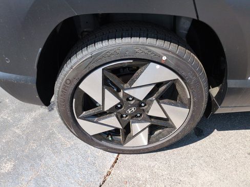 New 2026 Hyundai Kona Limited FWD image 10