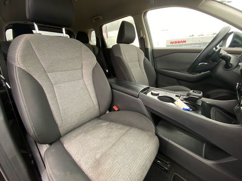 Used 2023 Nissan Rogue SV AWD/4WD image 14