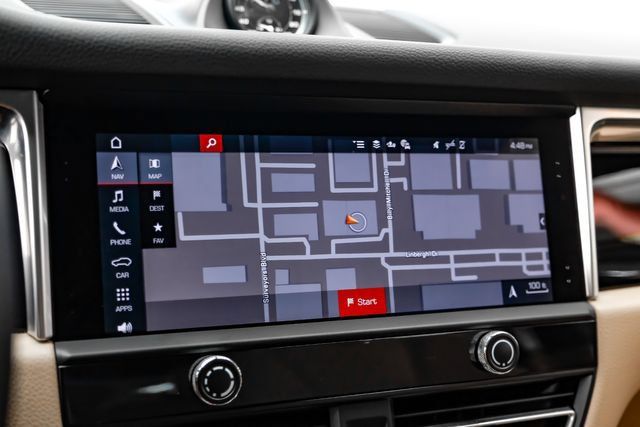 Used 2022 Porsche Macan S AWD/4WD image 28
