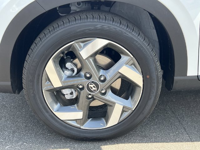 Used 2026 Hyundai Venue SEL FWD image 33