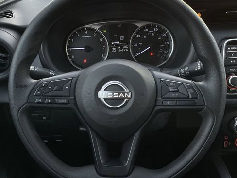 Used 2024 Nissan Kicks S image 12