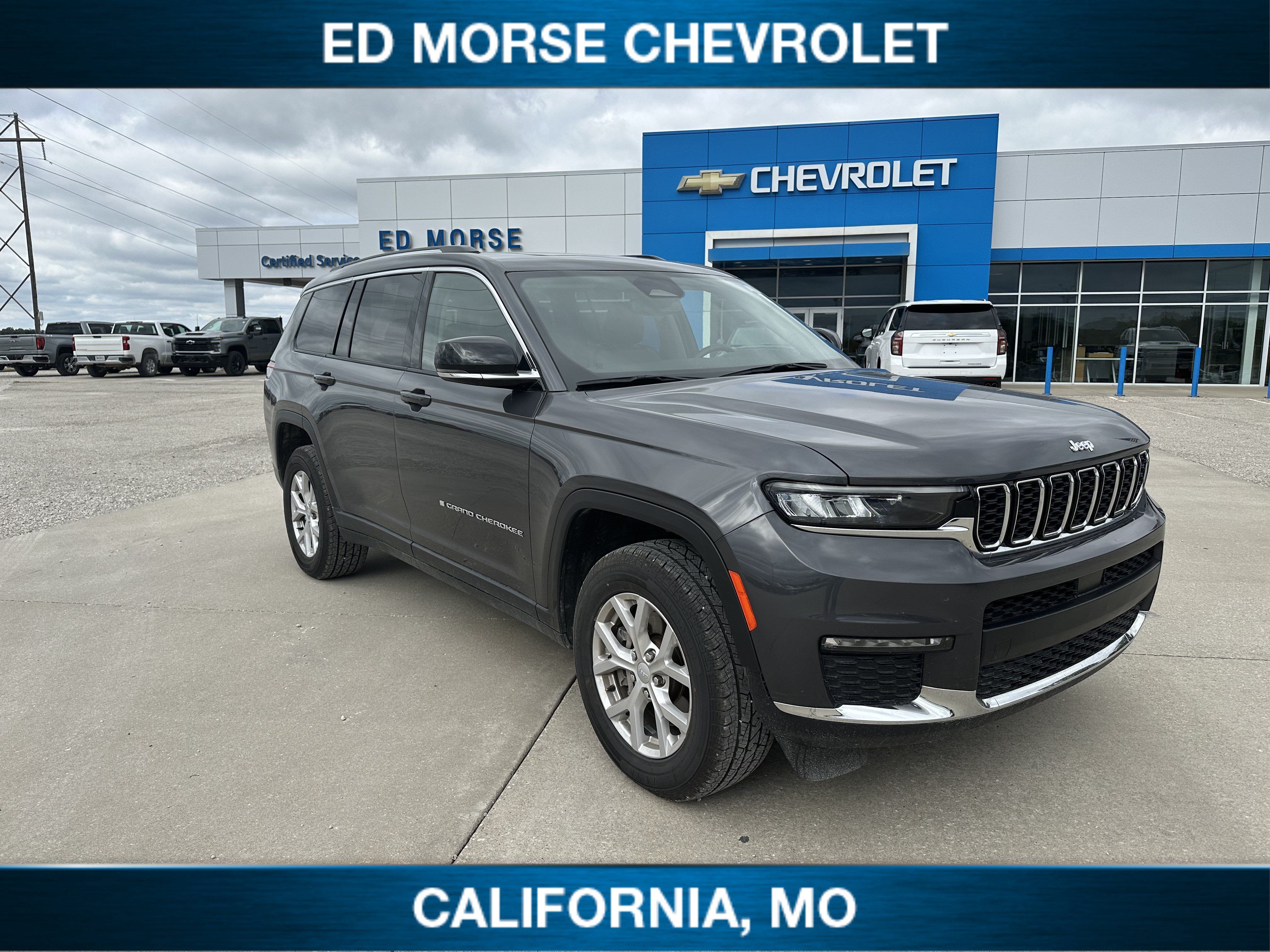 Used 2023 Jeep Grand Cherokee L Limited AWD/4WD image 1