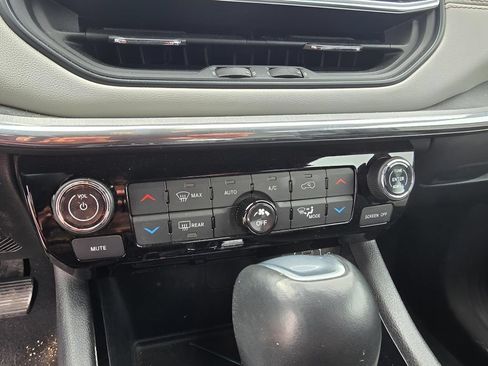 Used 2024 Jeep Compass Limited AWD/4WD image 20