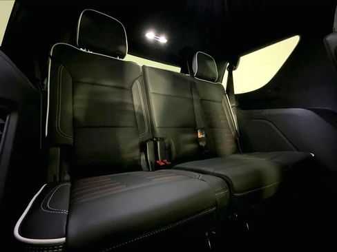 Used 2026 GMC Yukon AT4 Ultimate AWD/4WD image 24