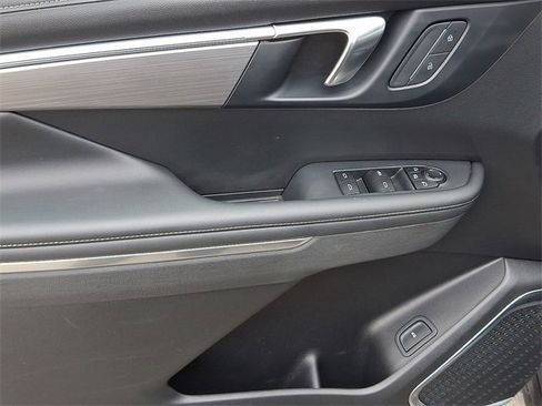 Certified 2025 Buick Enclave Preferred image 12