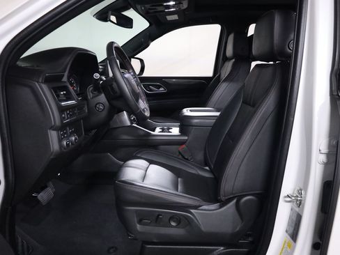 Used 2021 Chevrolet Tahoe RST w/ Luxury Package AWD/4WD image 44