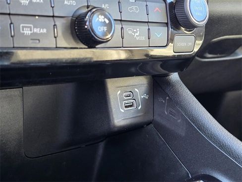 Used 2022 Jeep Compass Latitude w/ Convenience Group image 19