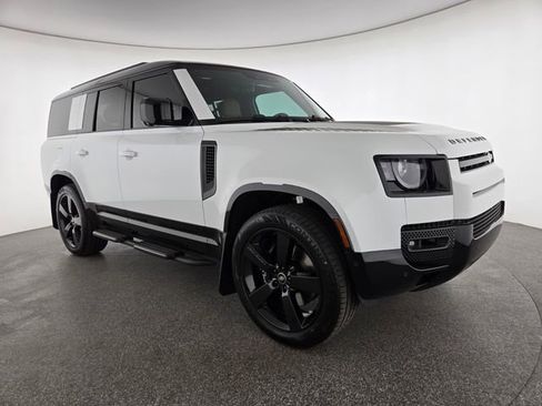 New 2025 Land Rover Defender 130 V8 AWD/4WD image 16