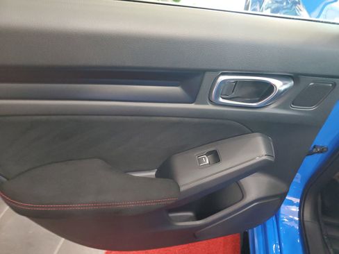 Used 2025 Honda Civic Type R image 16