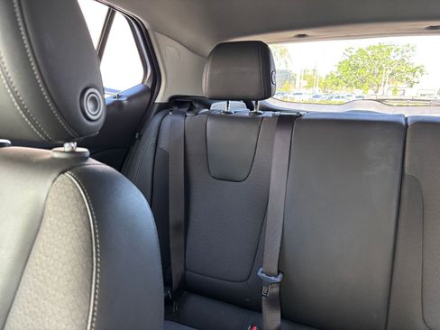 Used 2025 Buick Encore GX Preferred image 39