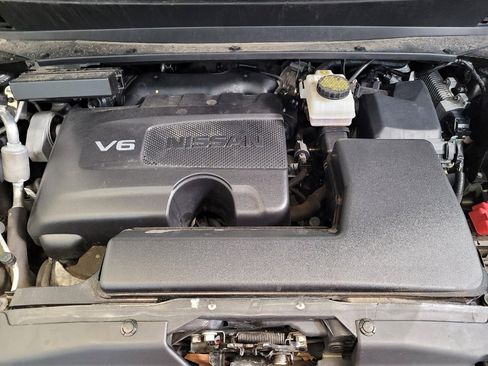 Used 2020 Nissan Pathfinder SV image 30