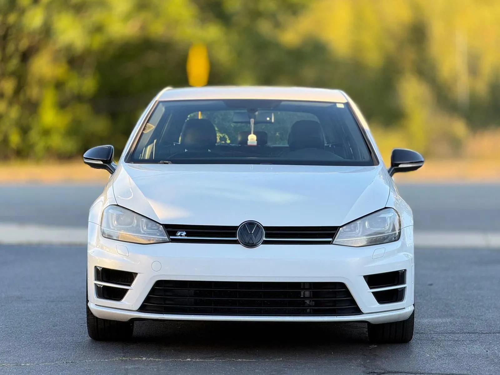 Used 2016 Volkswagen Golf R 4-Door AWD/4WD image 2