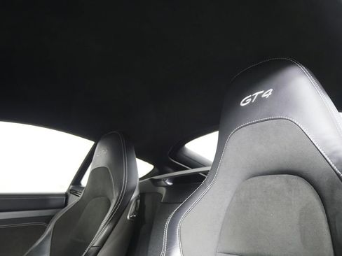 Used 2021 Porsche 718 Cayman GT4 image 17