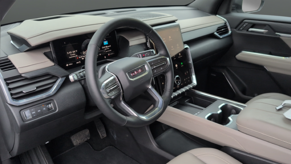 Certified 2026 GMC Acadia Elevation w/ Elevation Premium Package AWD/4WD image 9