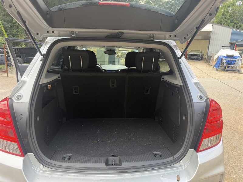 Used 2021 Chevrolet Trax LS w/ Tint and Cruise Package FWD image 23