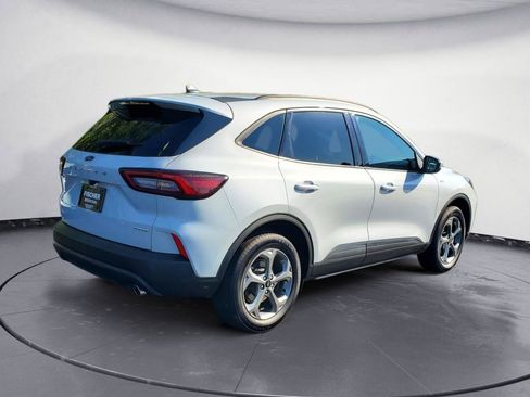 Used 2025 Ford Escape ST-Line Select AWD/4WD image 3