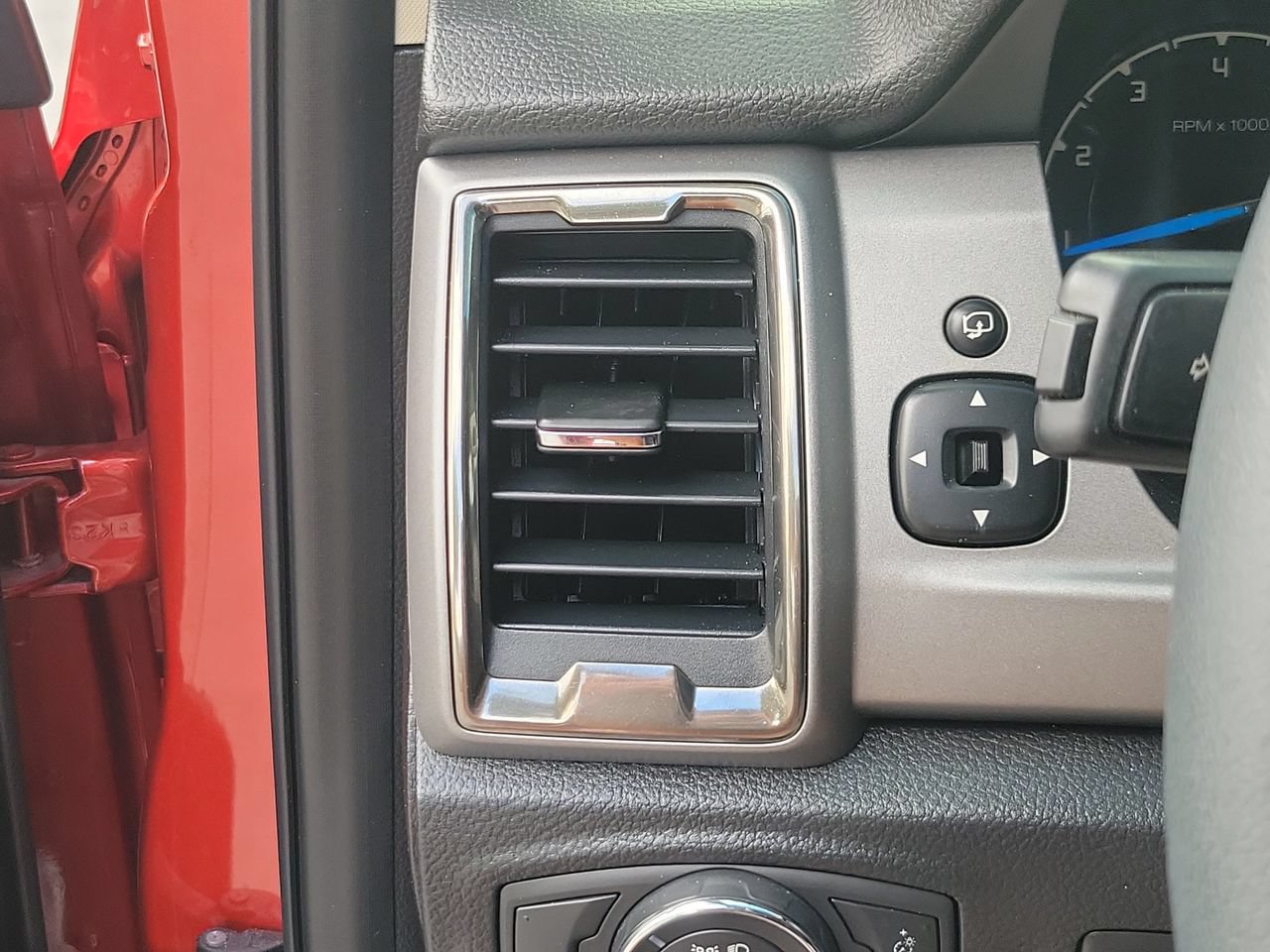 Used 2019 Ford Ranger XLT w/ Equipment Group 302A Luxury RWD image 30