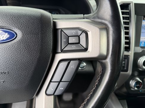 Used 2019 Ford F150 Platinum AWD/4WD image 17