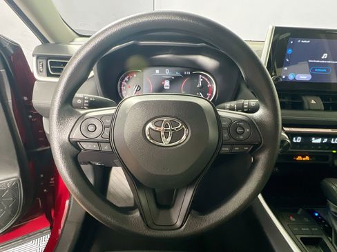 Used 2025 Toyota RAV4 XLE w/ Convenience Package image 17