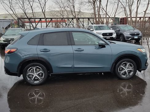 Used 2024 Honda HR-V EX-L image 3