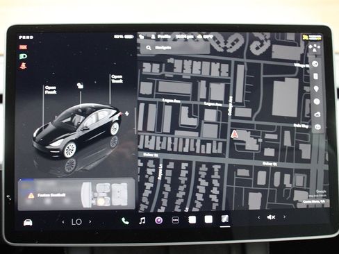 Used 2023 Tesla Model 3 Standard Range image 24