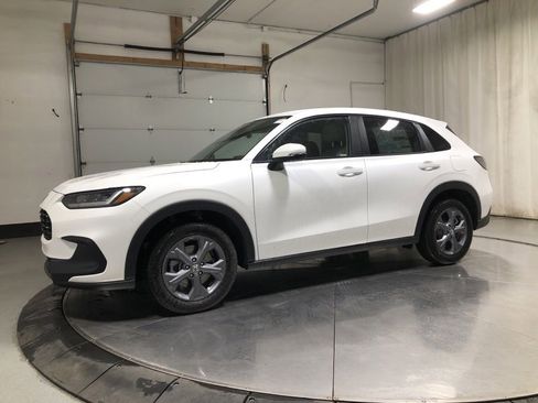 New 2026 Honda HR-V LX image 4