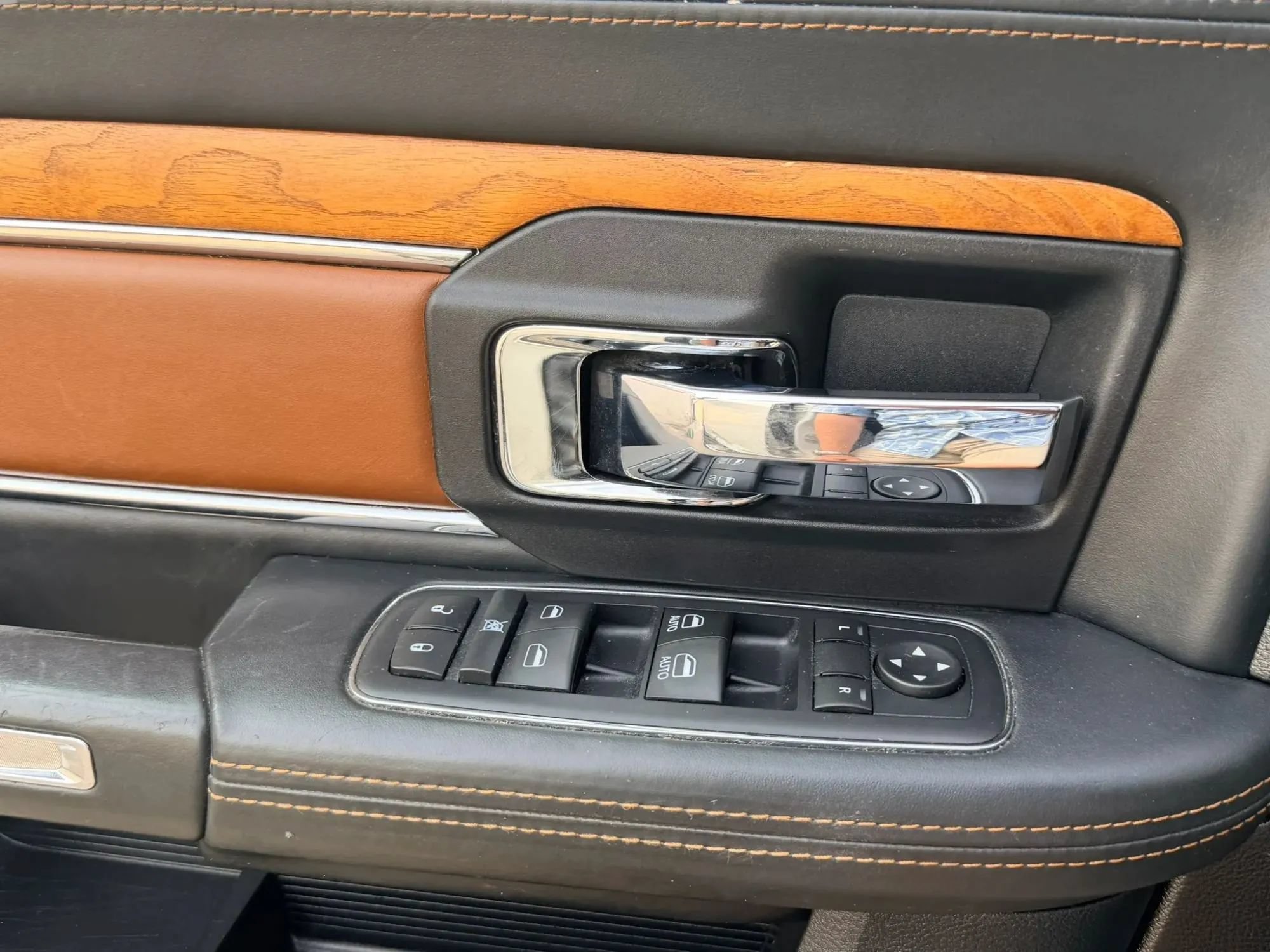 Used 2017 RAM 1500 Laramie Longhorn AWD/4WD image 26