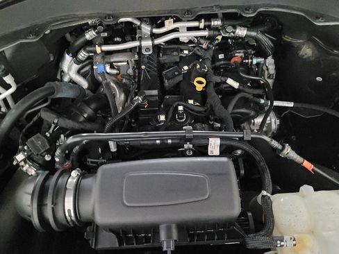 Used 2022 Ford Explorer XLT w/ Equipment Group 202A image 30