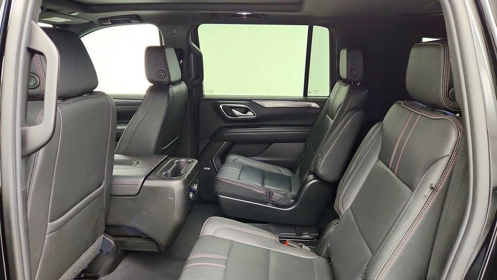 Used 2024 Chevrolet Suburban RST w/ Luxury Package AWD/4WD image 20