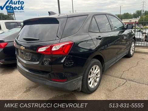 Used 2019 Chevrolet Equinox LS w/ LS Convenience Package FWD image 3