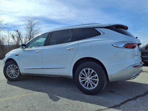 Used 2023 Buick Enclave Essence image 35