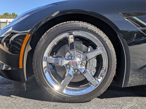 Used 2015 Chevrolet Corvette Stingray Convertible w/ Battery Protection Package image 8