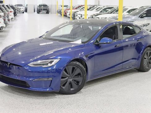 Used 2021 Tesla Model S Plaid image 7