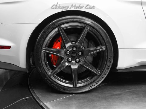 Used 2022 Ford Mustang Shelby GT500 w/ Carbon Fiber Track Pack image 48
