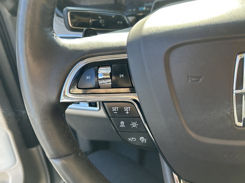 Used 2024 Lincoln Navigator Reserve image 25