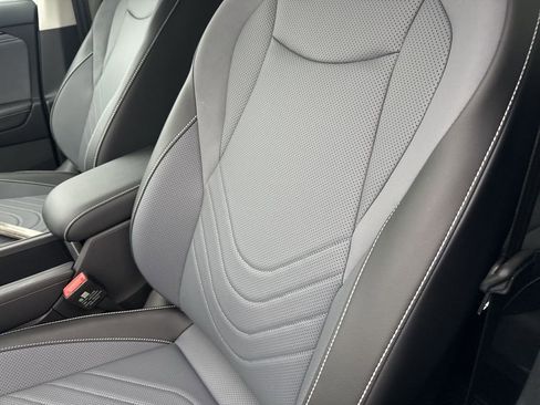 New 2026 Volkswagen Tiguan SE AWD/4WD image 9