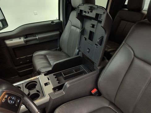 Used 2016 Ford F250 Lariat w/ Lariat Ultimate Package image 29