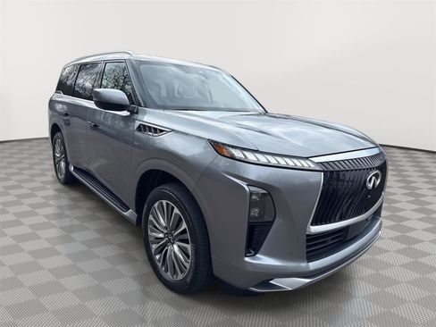 Certified 2025 INFINITI QX80 Sensory image 3