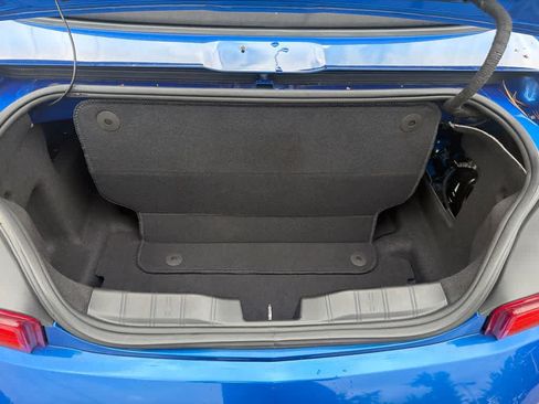 Used 2017 Chevrolet Camaro LT w/ Technology Package RWD image 16
